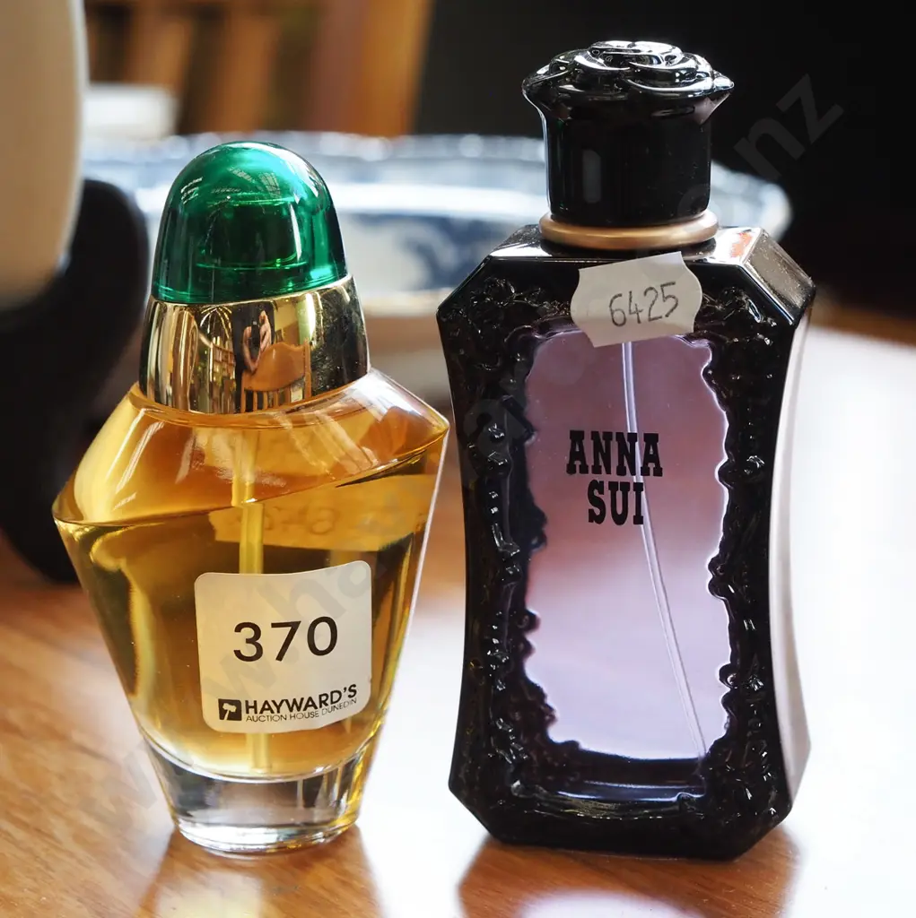 2x unboxed perfumes; Anna Sui, Oscar de la Rente Volupte eau de toilette 50ml  Image 1++