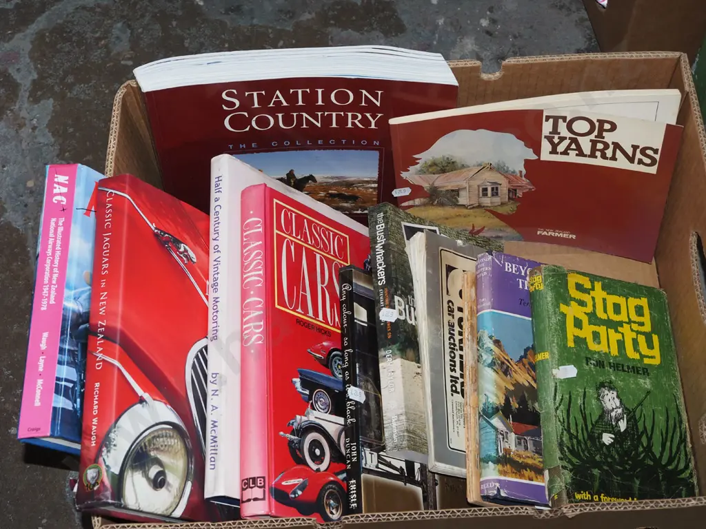 box; various books Image 1++