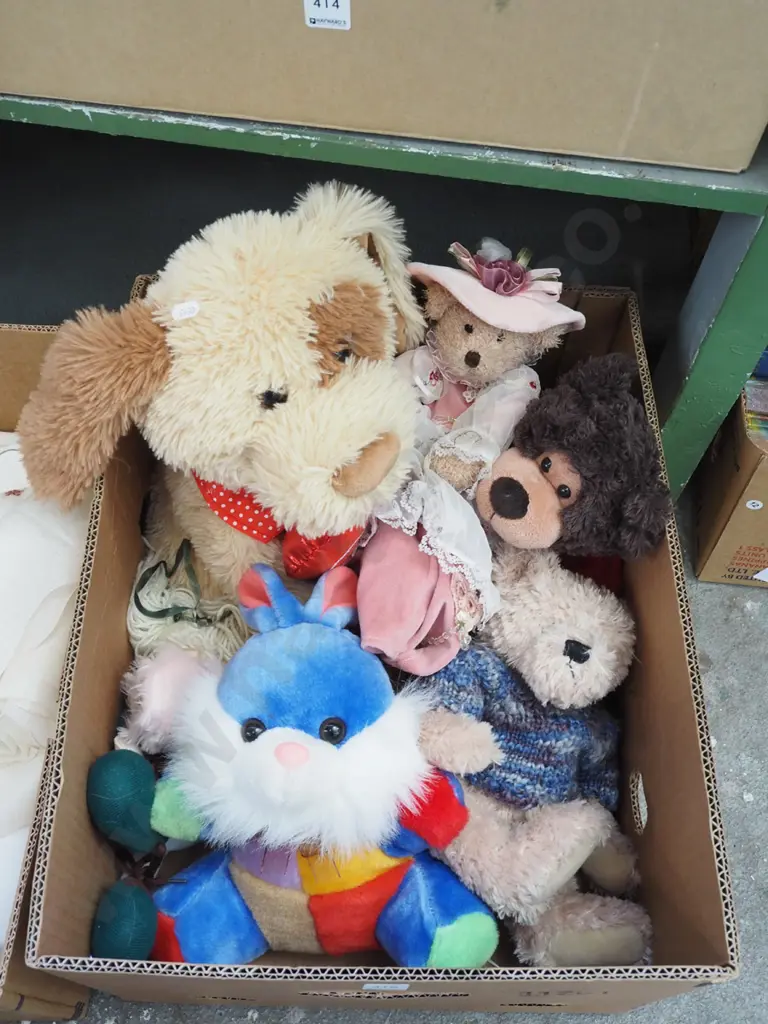 box; soft toys Image 1++