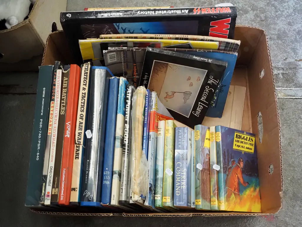 box of books Image 1++