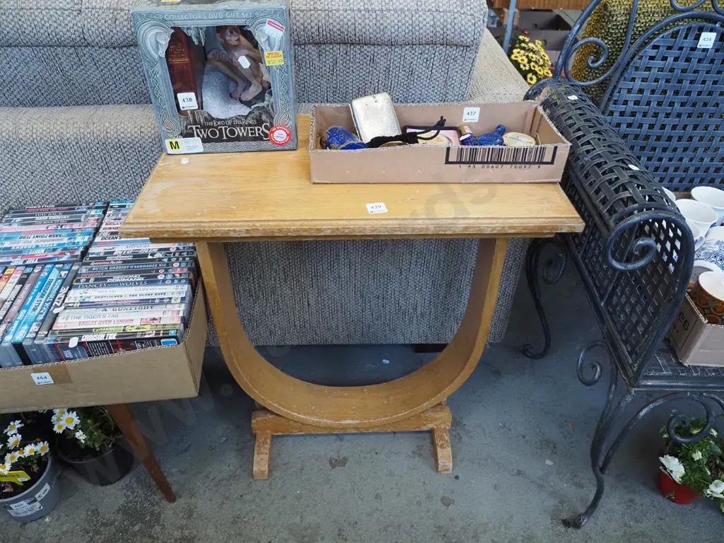 oak bentwood half round hall table - varnish needs attention H680 Image 1++