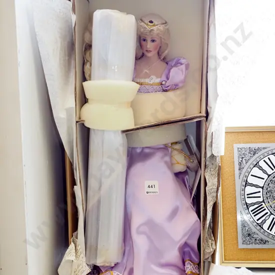 Franklin Mint boxed porcelain display doll