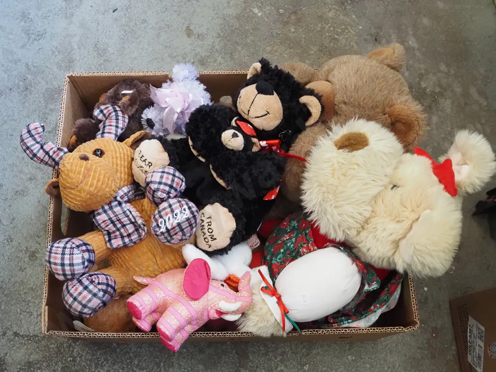 box of soft toys Image 1++