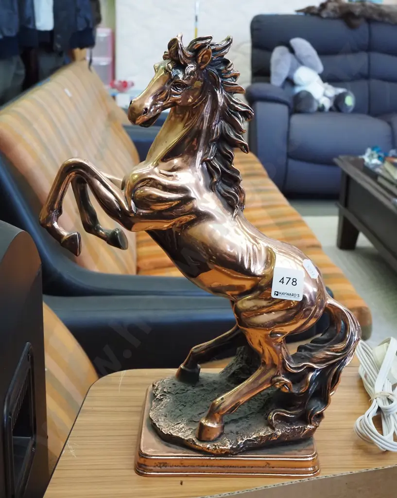 horse figurine H330 Image 1++