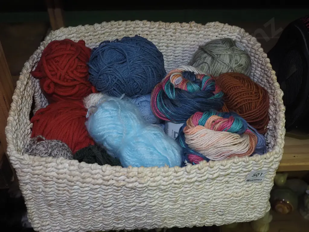 seagrass basket and knitting yarn Image 1++