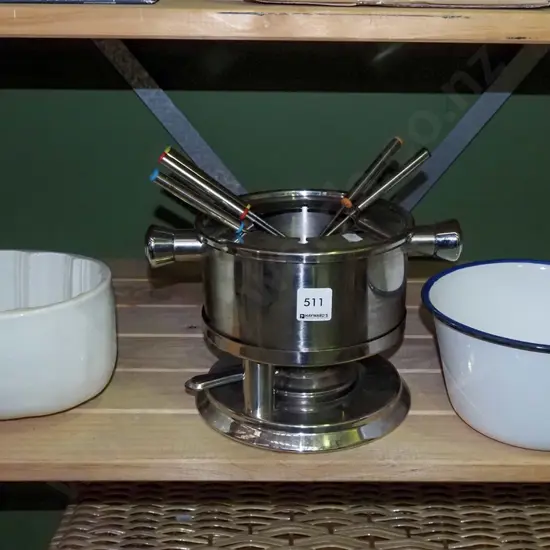 jelly mould, female pot etc