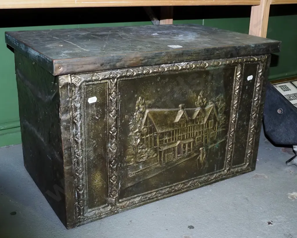 restorer's pressed brass wood bin - lid needs attaching Image 1++