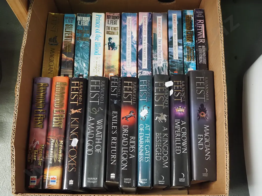 box; fantasy books Image 1++