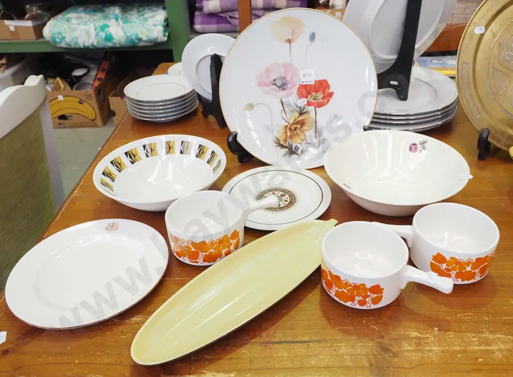 assorted bowls, plates, Poole leaf dish etc Image 1++