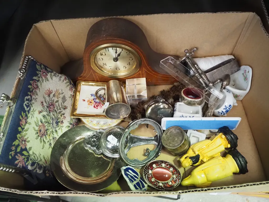box; mantle clock, plated ware, purse etc Image 1++