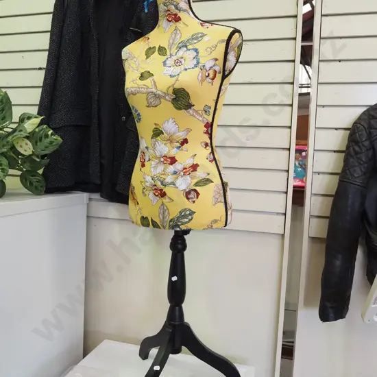 female mannequin torso on stand H1300