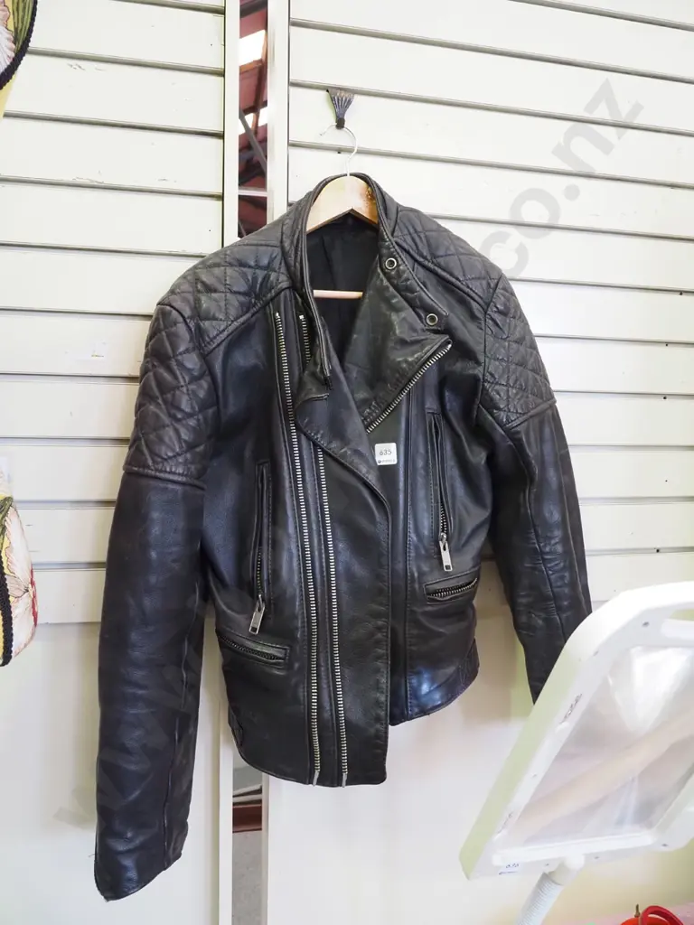 black leather motorcycle jacket -size unknown Image 1++