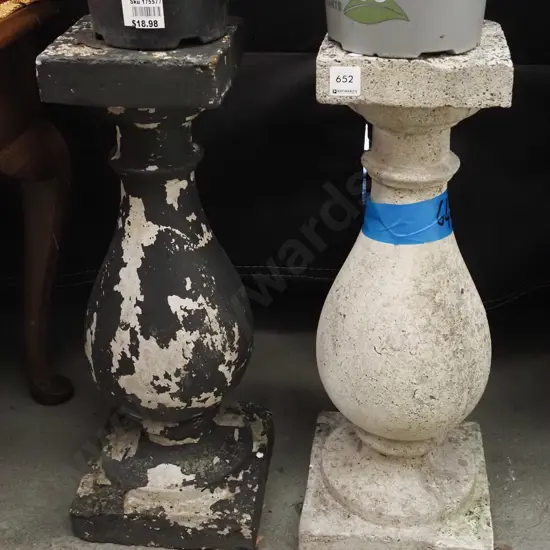 2x concrete jardiniere stands H525