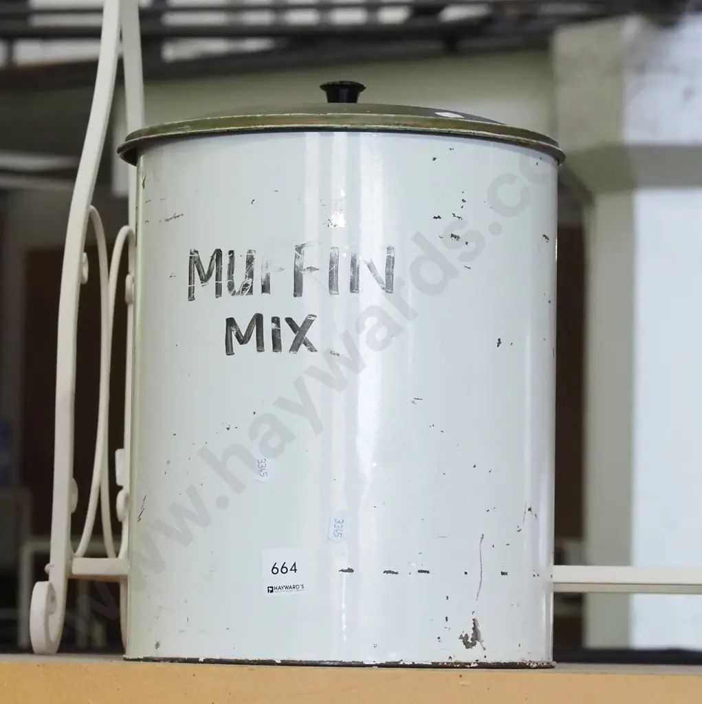 lidded tin H300 Image 1++