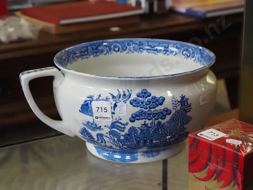 Myott chamber pot Image 1++