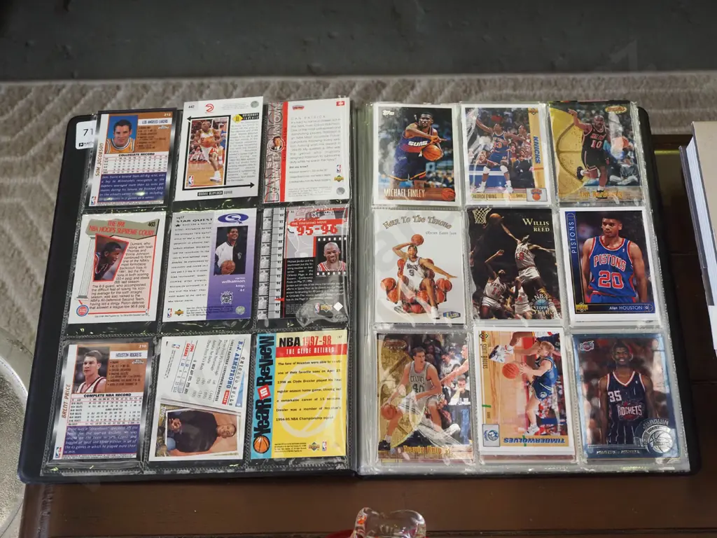 album of basketball cards Image 1++