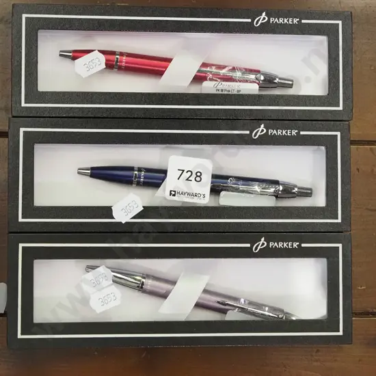 3x cased Parker pens