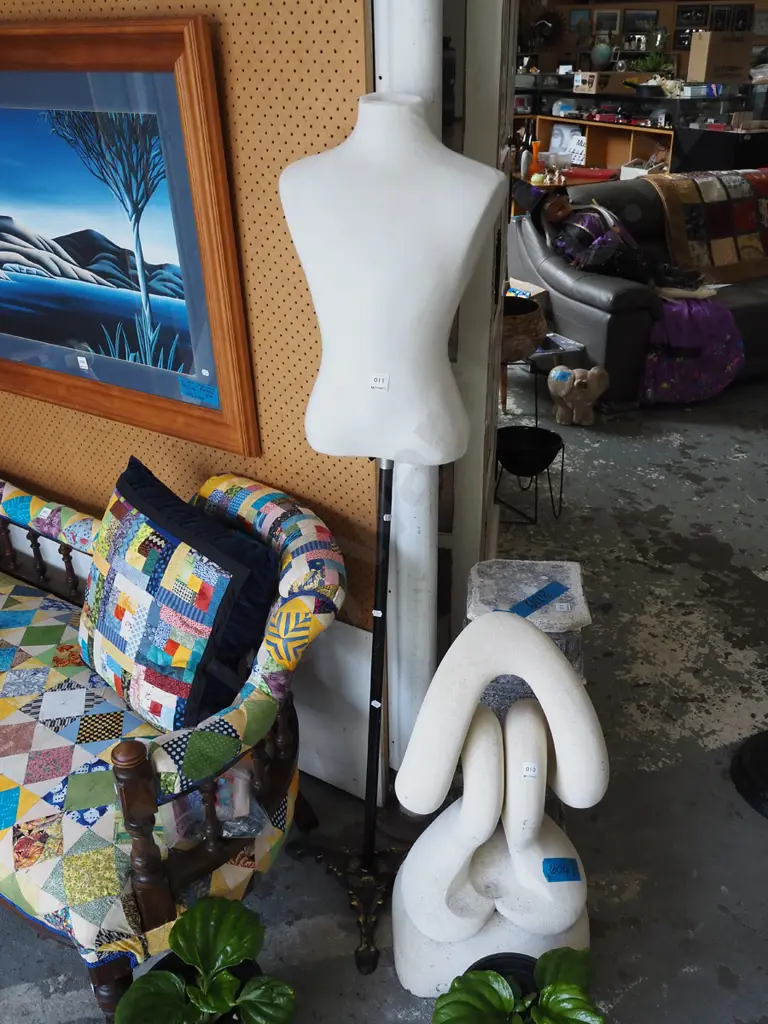 Edwardian department store child's mannequin torso on stand Image 1++
