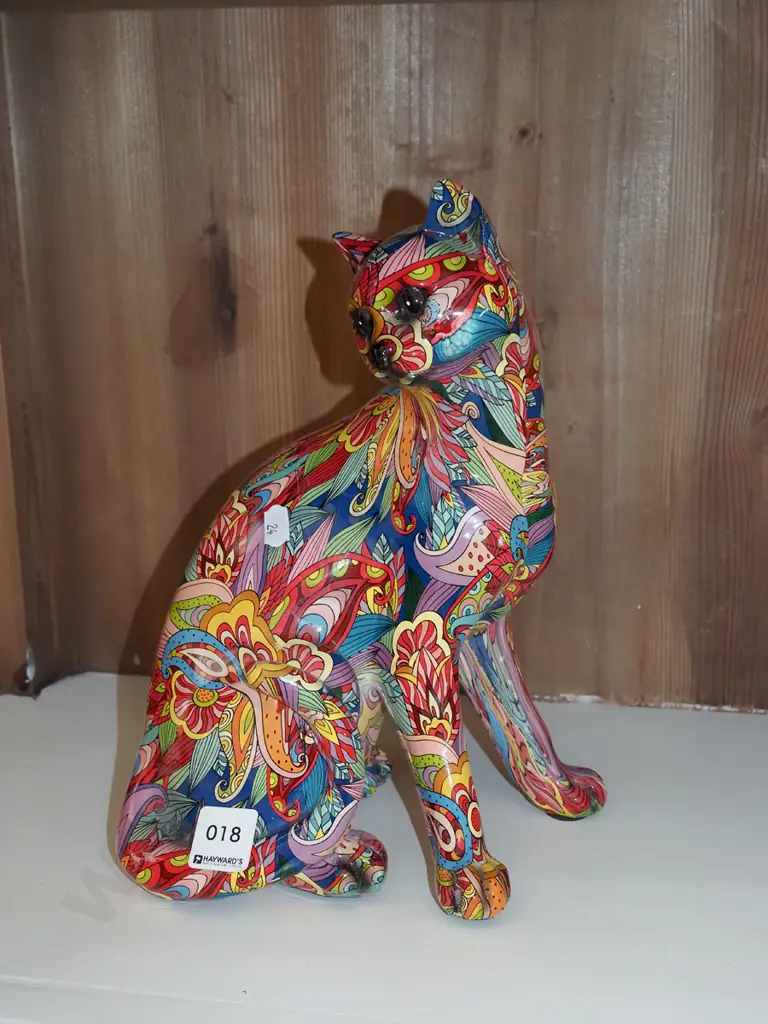 multi coloured cat figurine H280 Image 1++