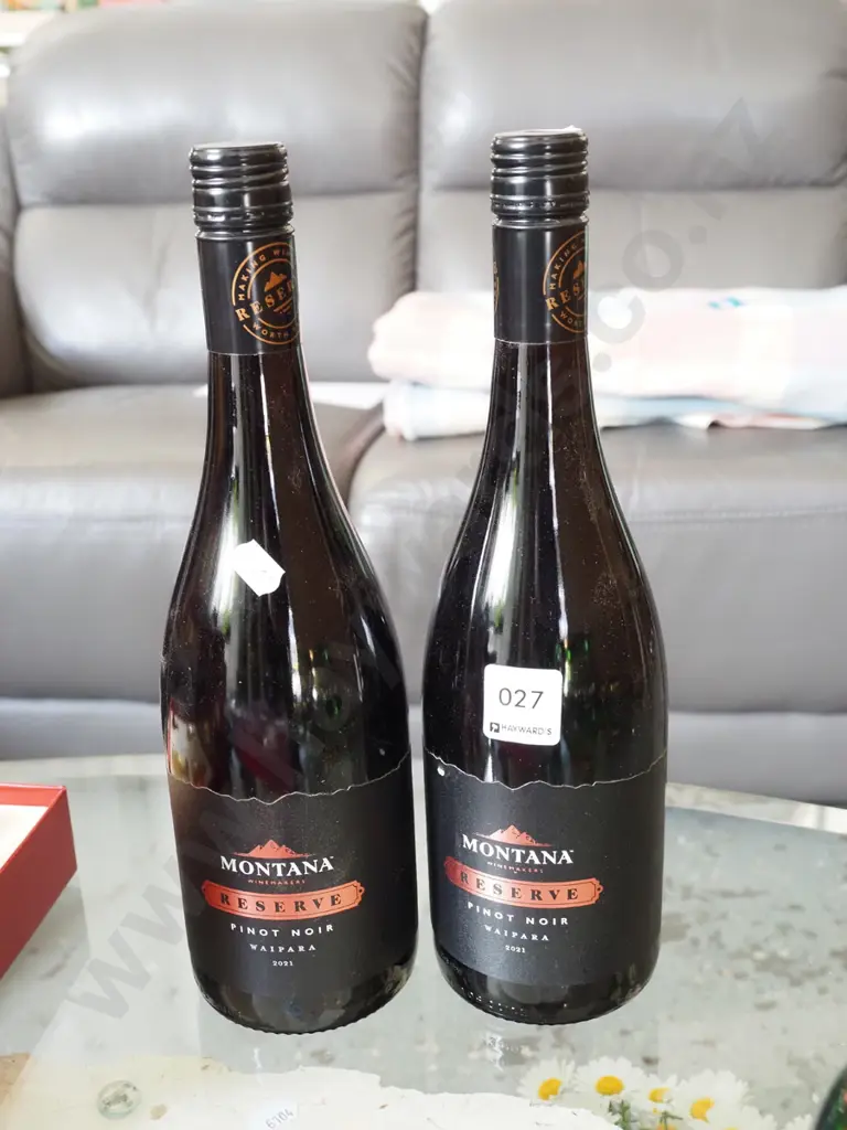 2x bottles of Montana Reserve pinot noir Waiapra 2021 Image 1++