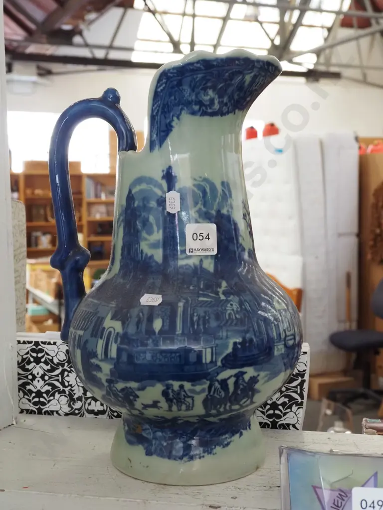 flow blue wash jug H340 Image 1++