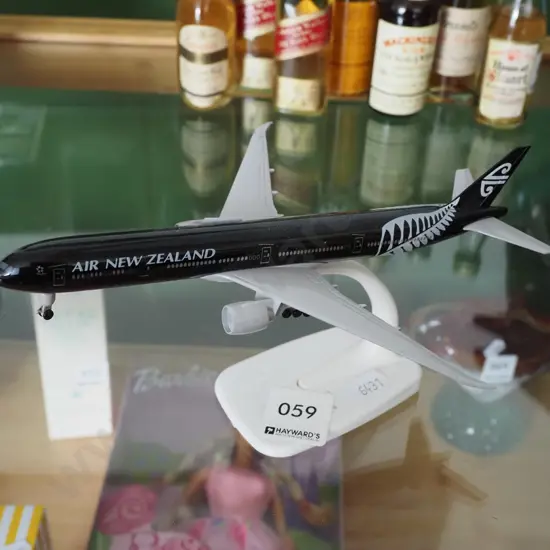 diecast model of Air NZ plane