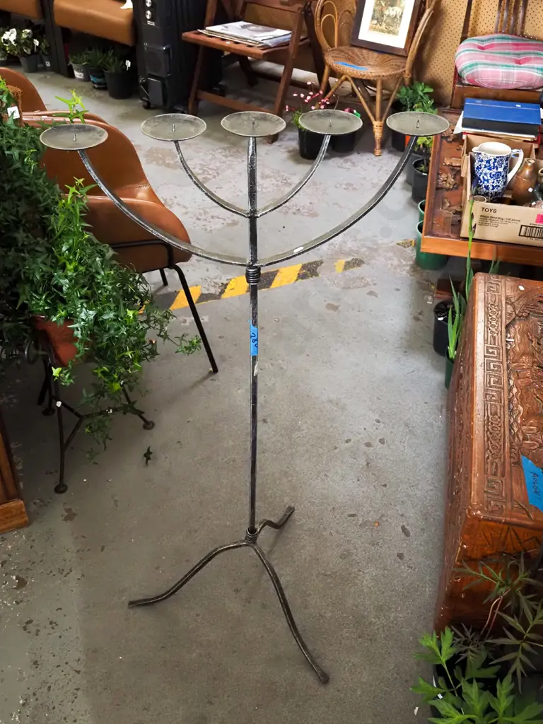 wrought metal candelabra H1210 Image 1++