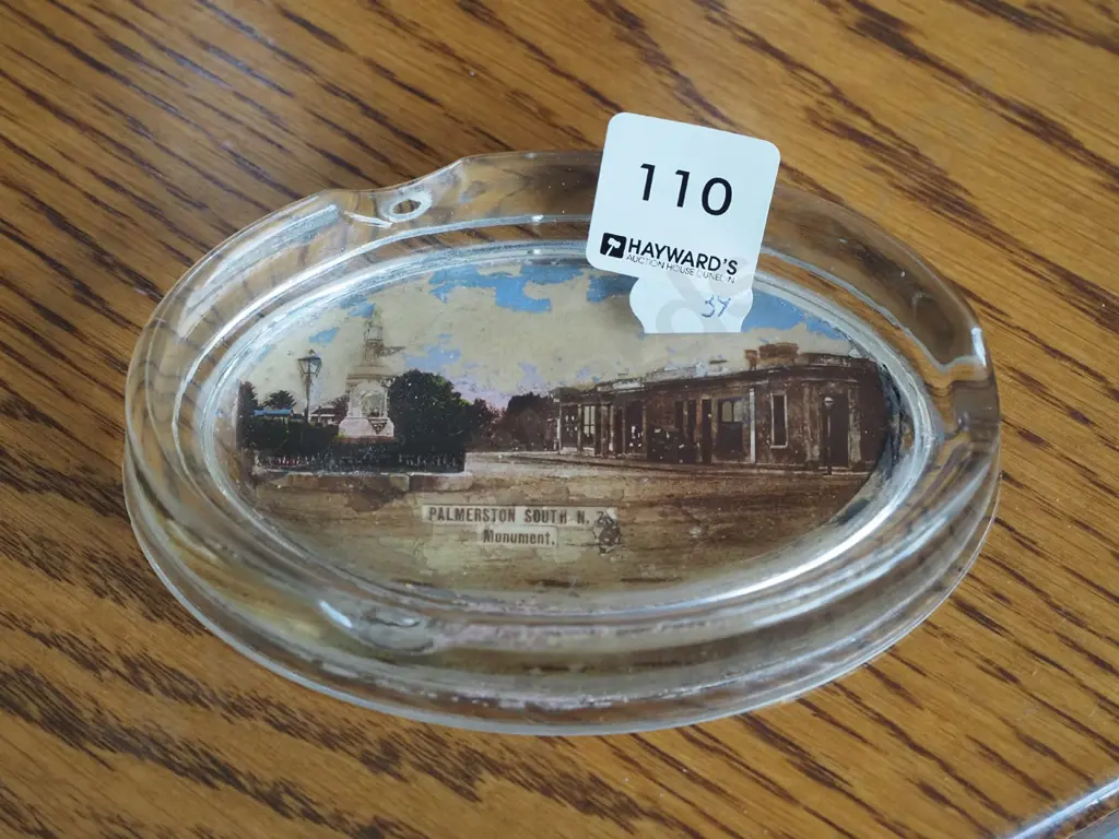 vintage souvenir Palmerston ashtray Image 1++