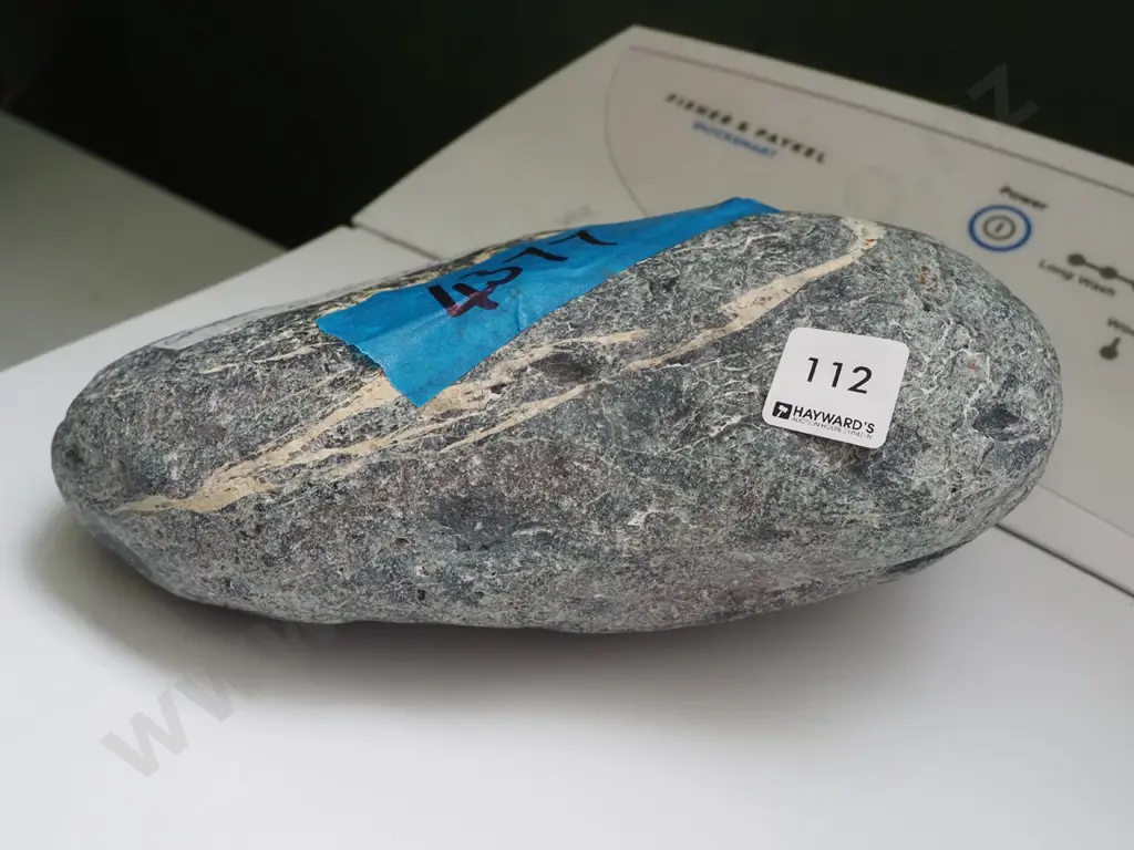 piece of greenstone 3489gm Image 1++