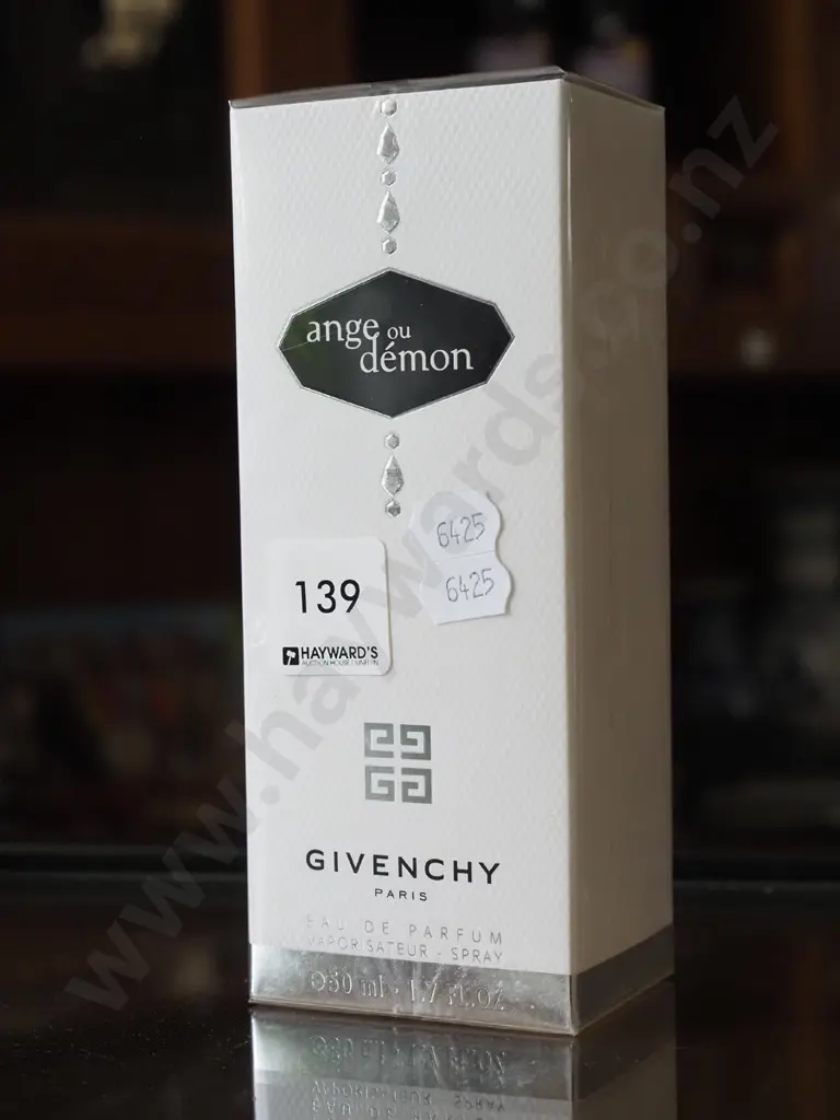Givenchy Ange Ou Demon eau de parfum 50ml Image 1++