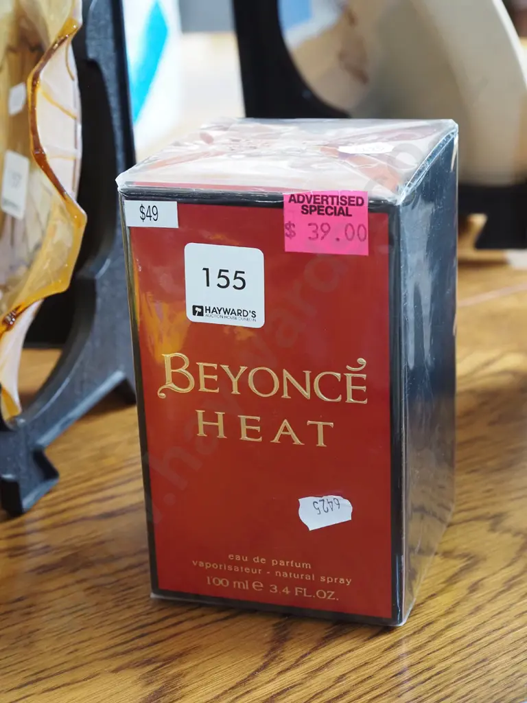 boxed as new Beyonce Heat eau de parfum 100ml Image 1++