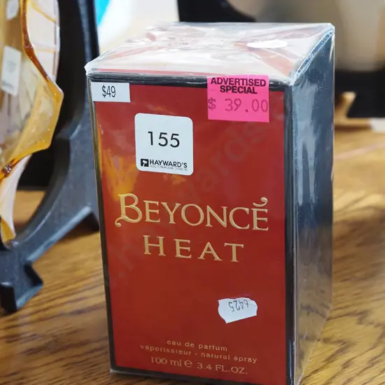 boxed as new Beyonce Heat eau de parfum 100ml