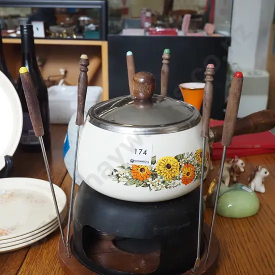 fondue set