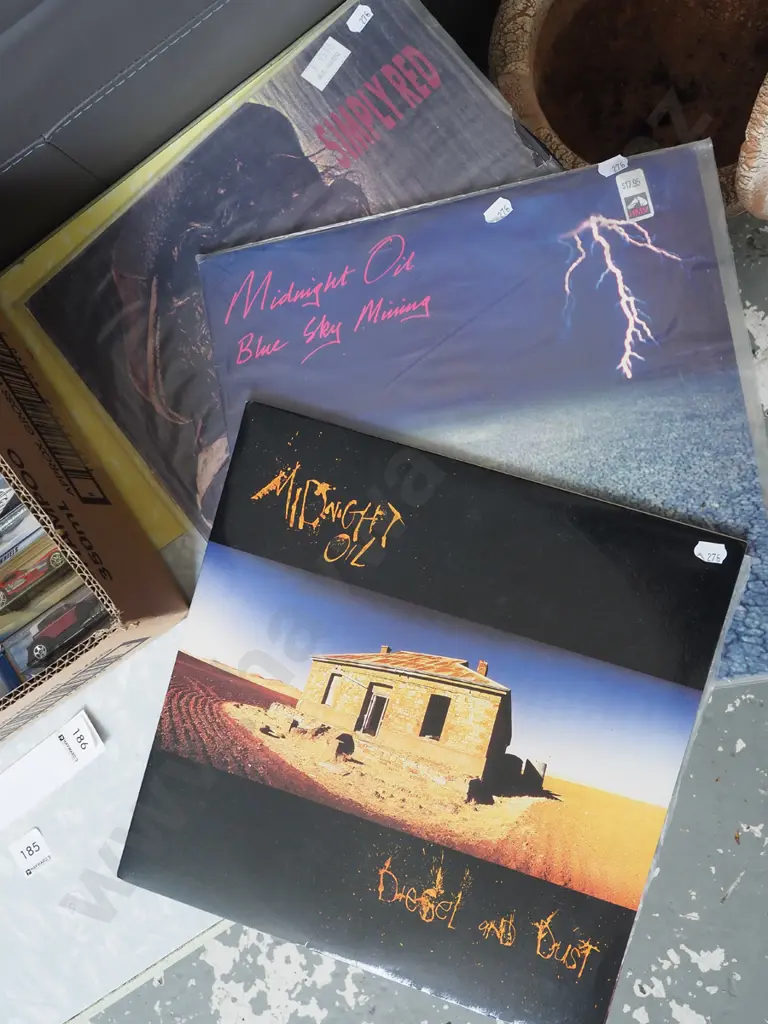 LPs; Midnight Oil, Simply Red Image 1++