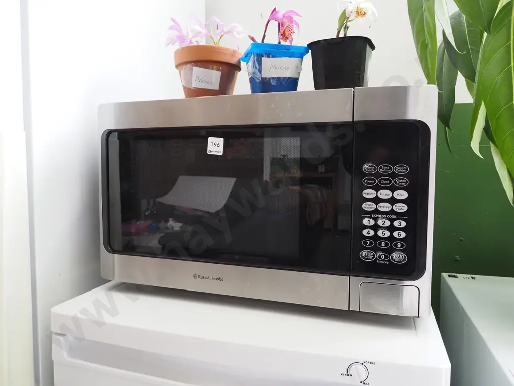 Russell Hobbs microwave Image 1++