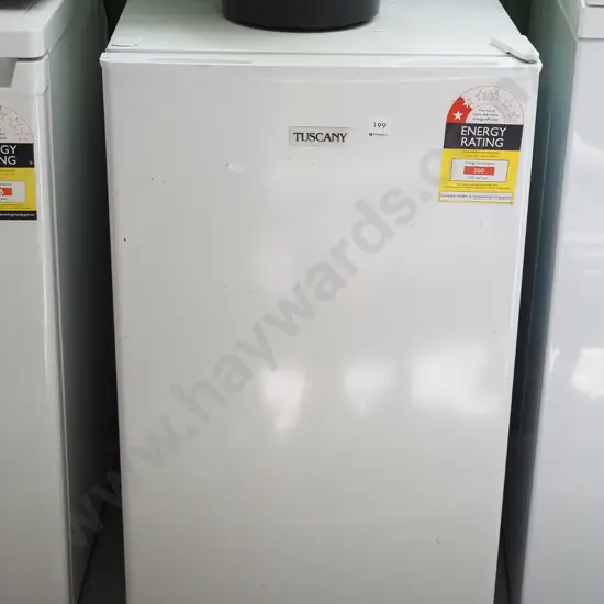 Tuscany underbench freezer H840 W500 D560