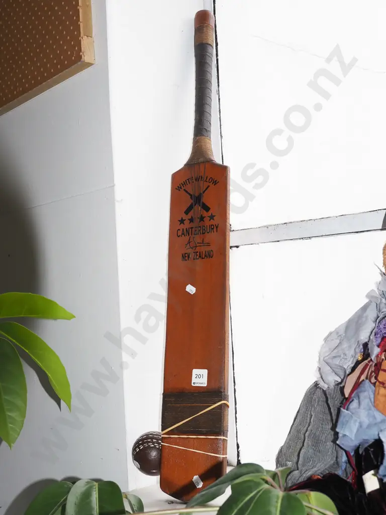 vintage cricket bat and ball Image 1++