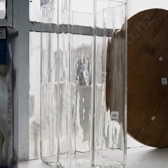 large rectangular glass vase H460