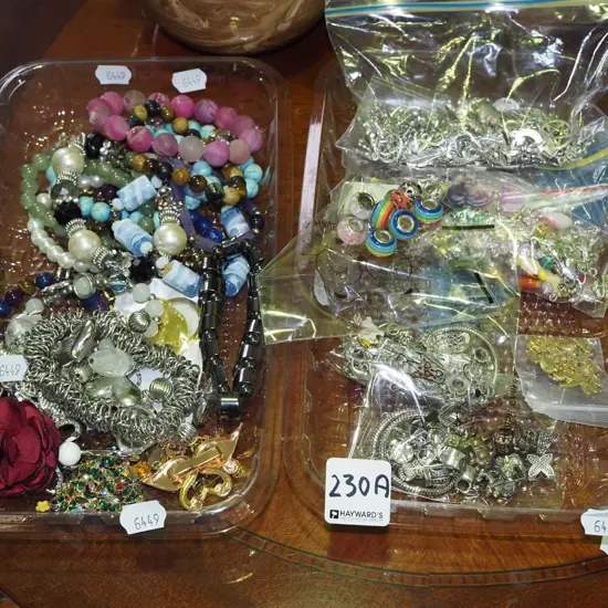 2 trays of costume jewellery