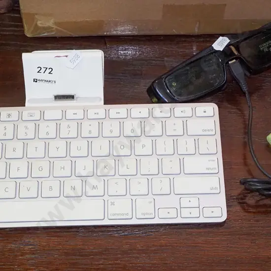 apple ipod, docking station keyboard, Panasonic smart glasses