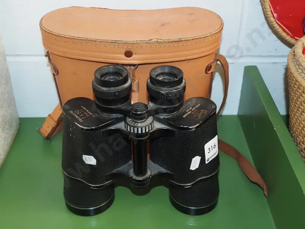pair of Fieldmaster 7x50 cased binoculars Image 1++