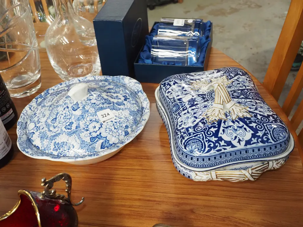 2x blue and white lidded veges Image 1++