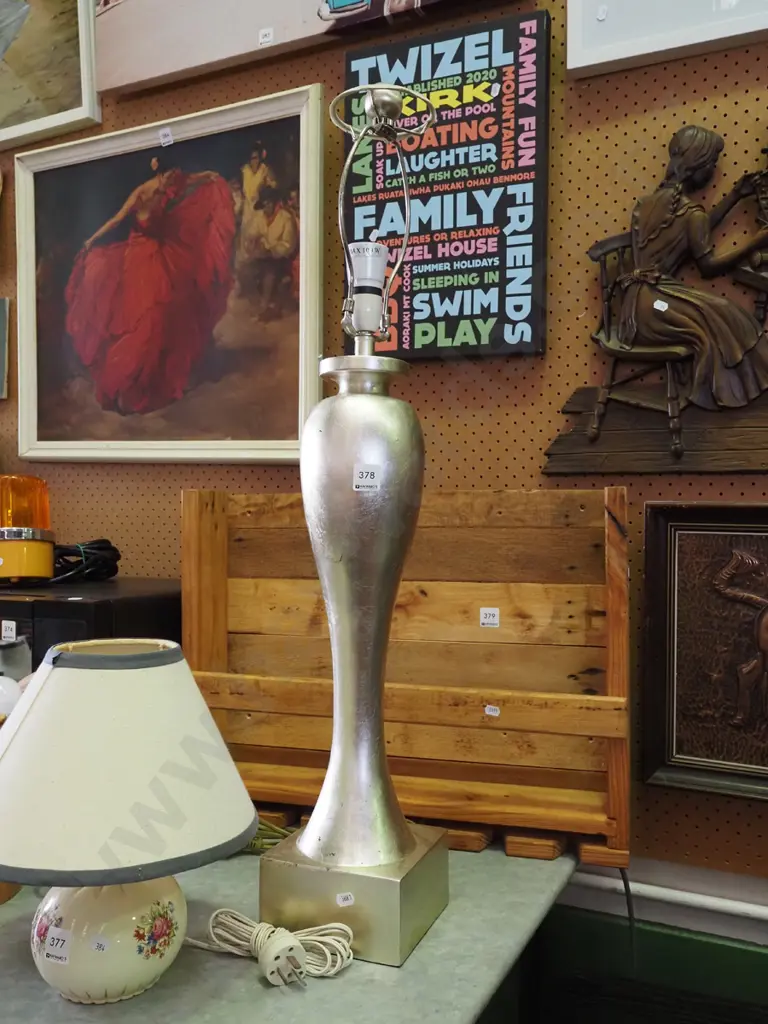 large silver painted ceramic table lamp base- no shade H800 Image 1++