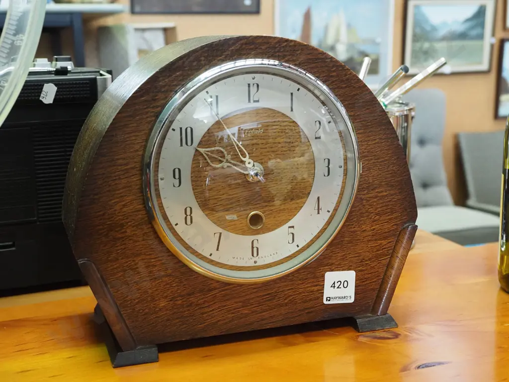 deco mantle clock Image 1++