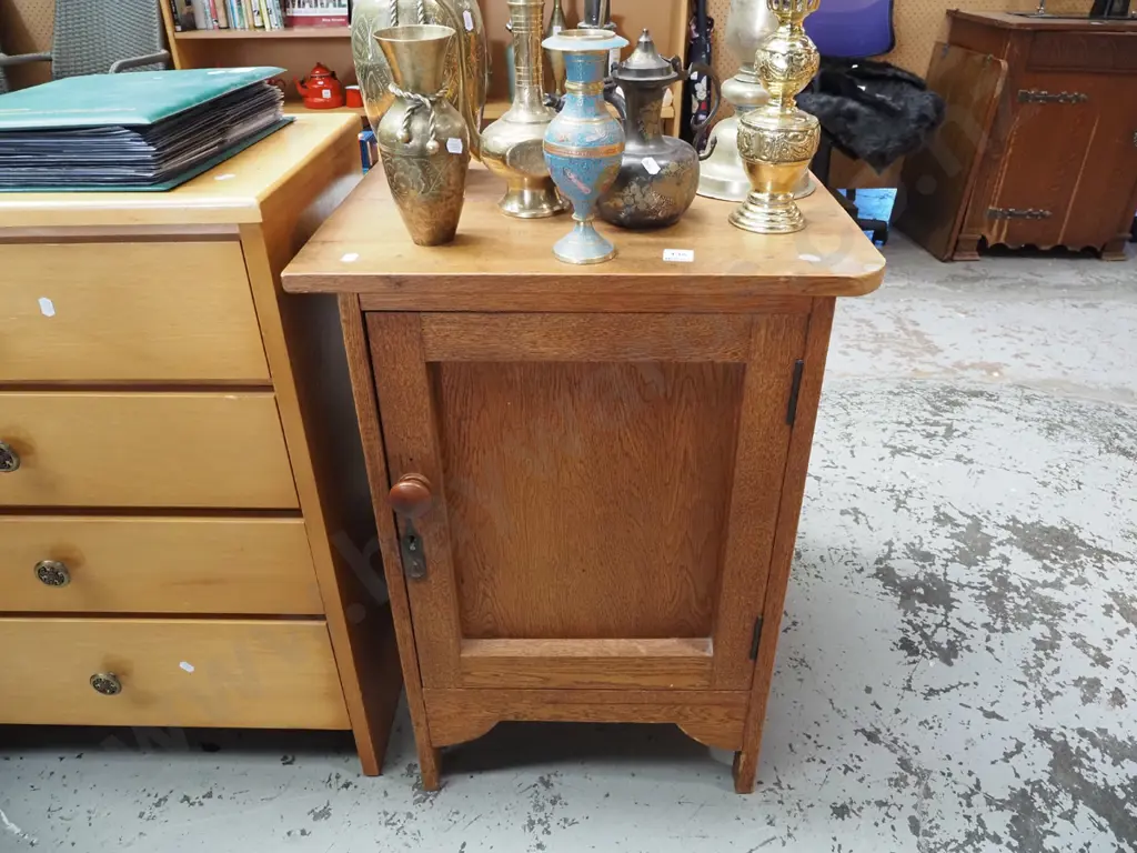 oak pot cupboard Image 1++