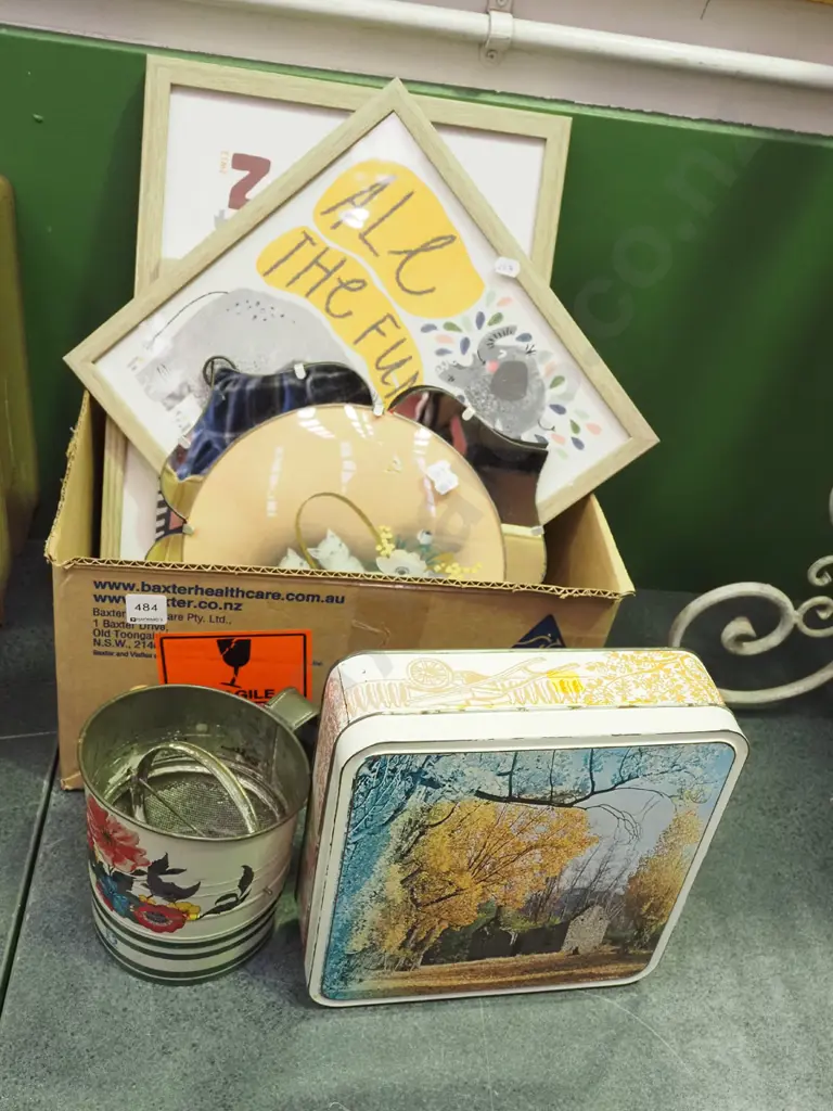 box; prints, flour sifter, biscuit tin Image 1++