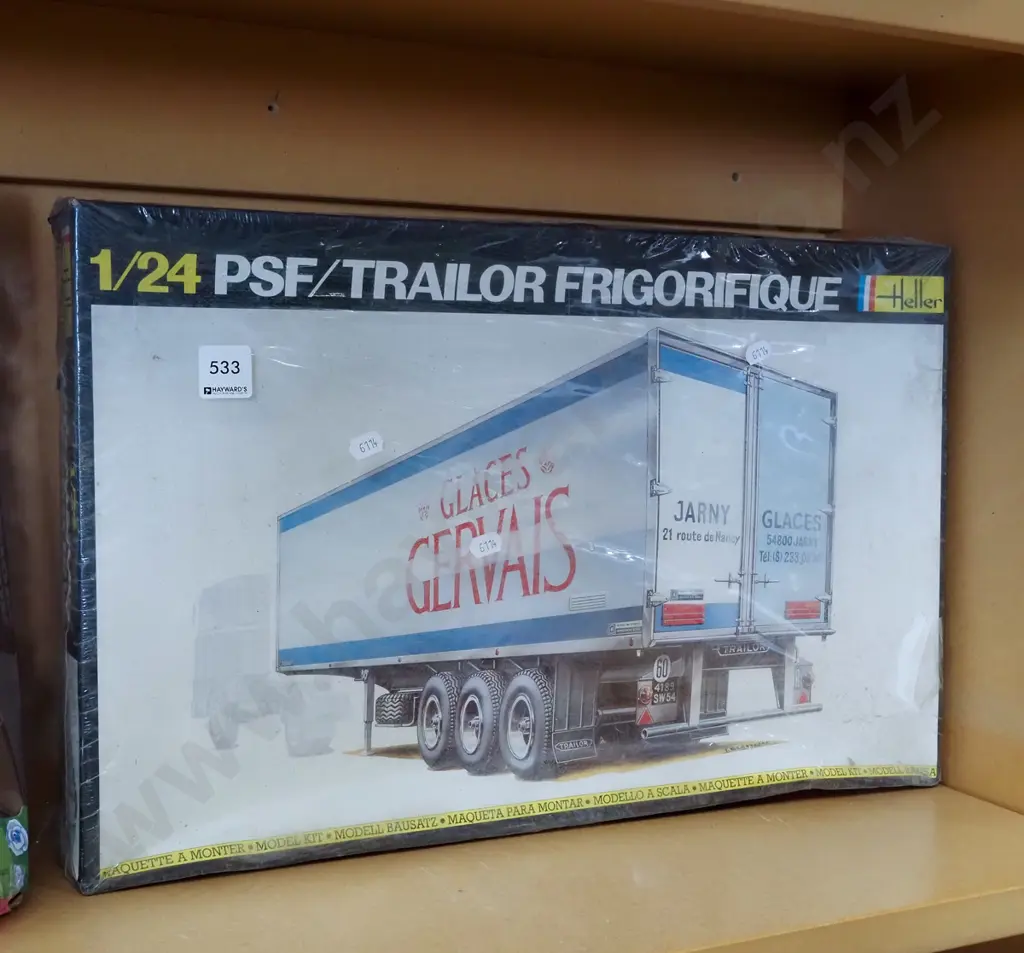 ye to be assembled 1:24 truck trailer unit Image 1++