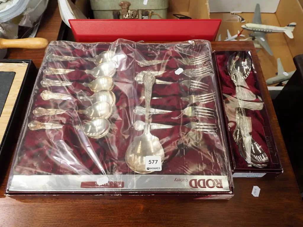 cased Rodd cutlery Image 1++