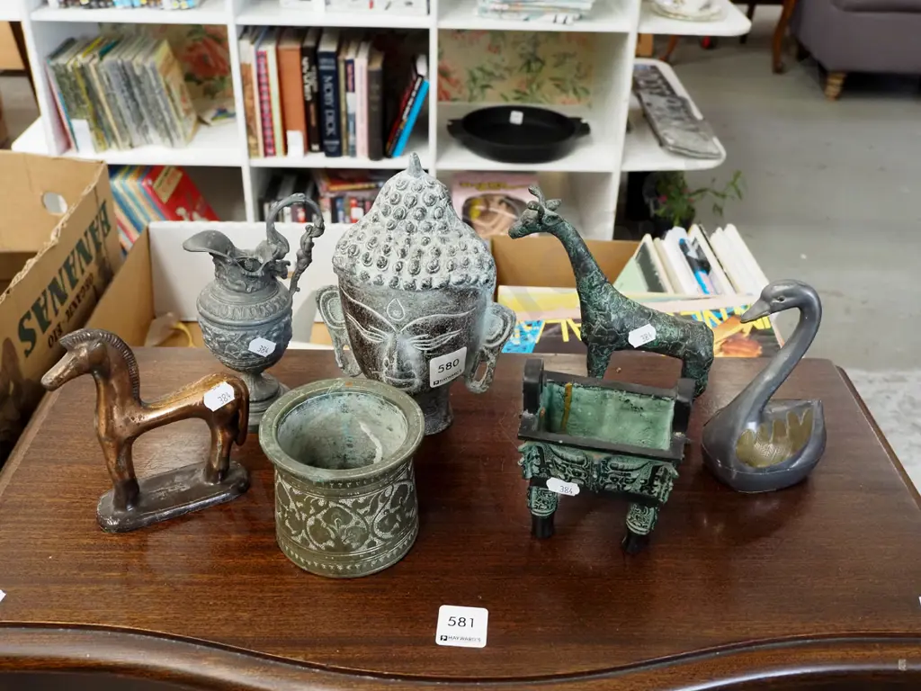 assorted brass and copper items, figurines etc Image 1++