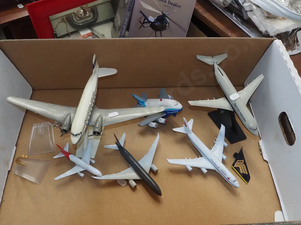box of model planes Image 1++